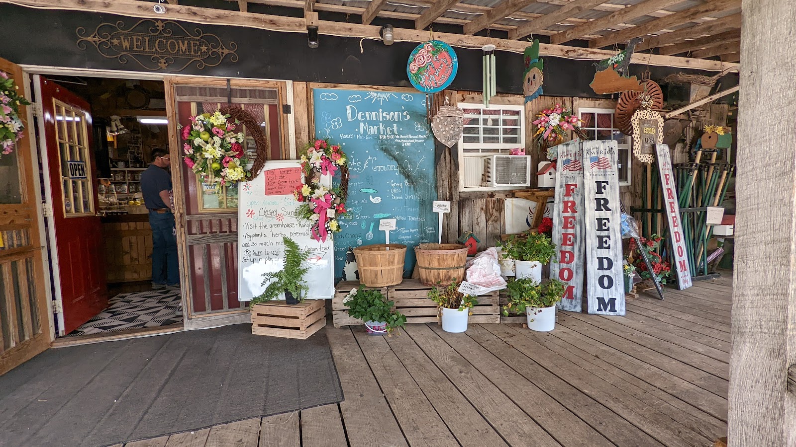 Dennison's Roadside Market