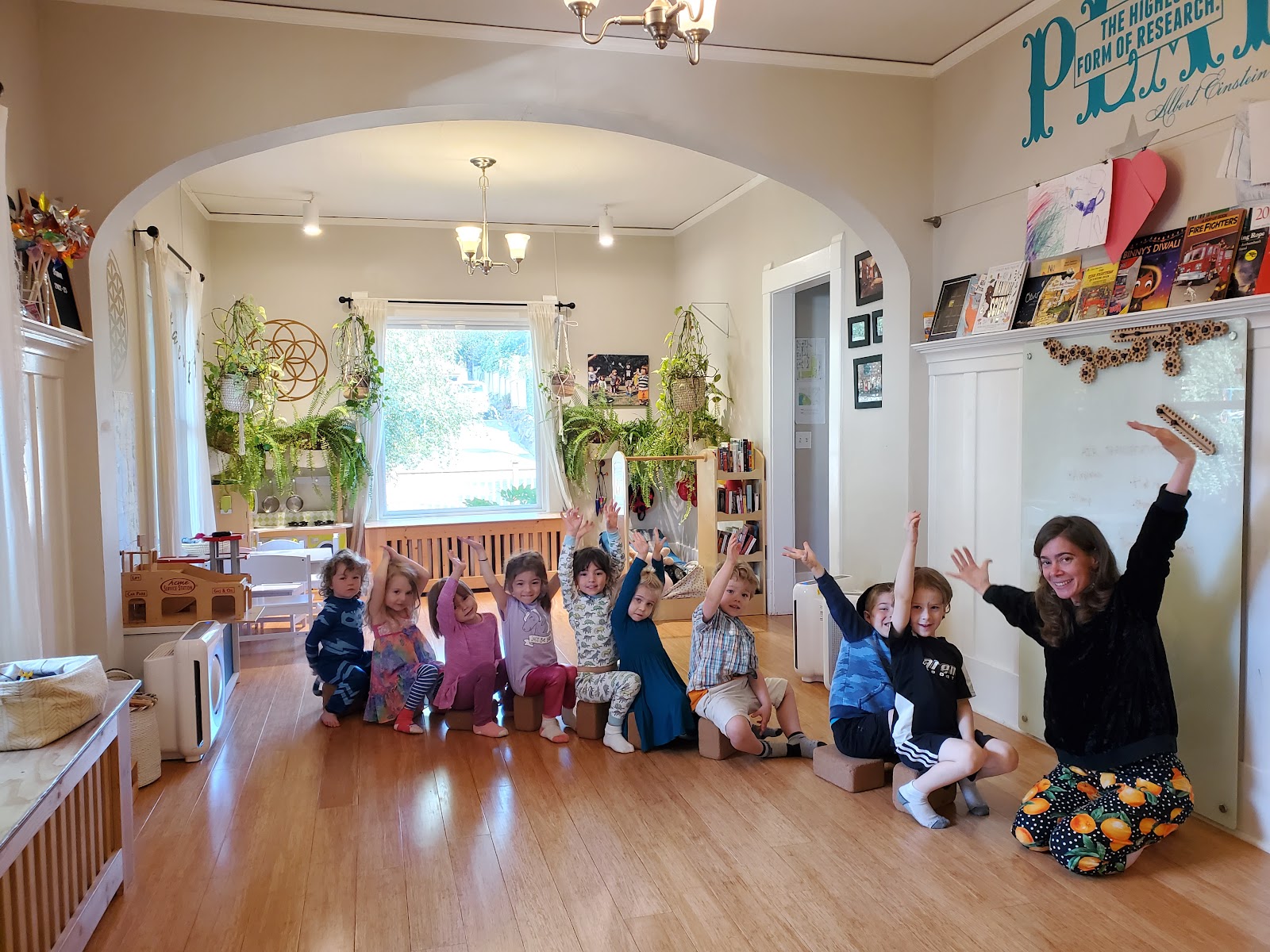 Orange Tea School
