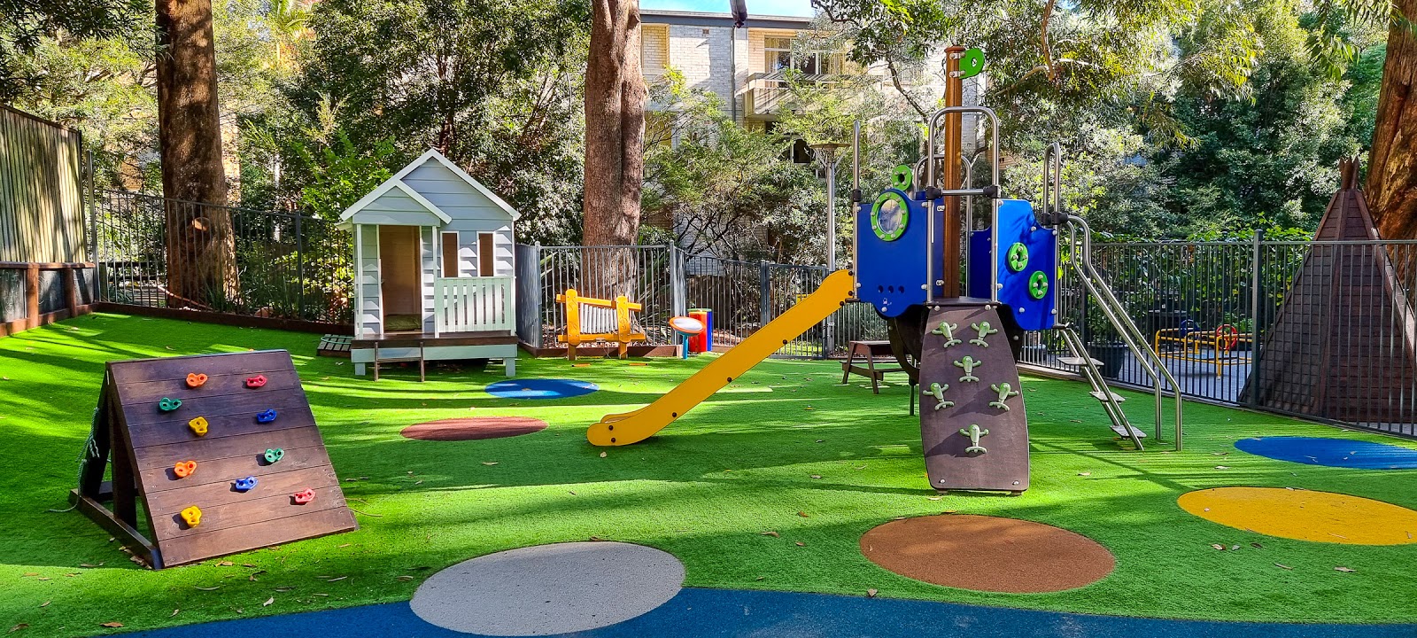 Lane Cove Montessori Academy Child Care Centre