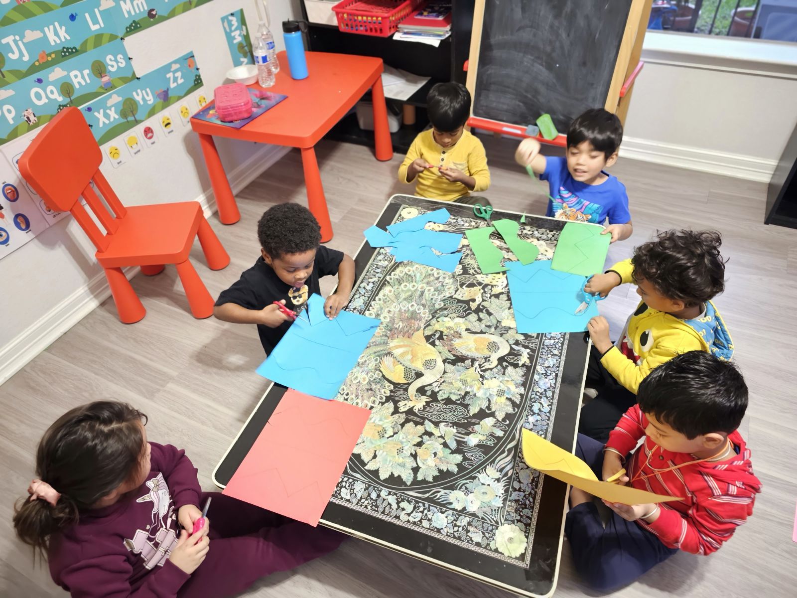 Mom's Nest Childcare