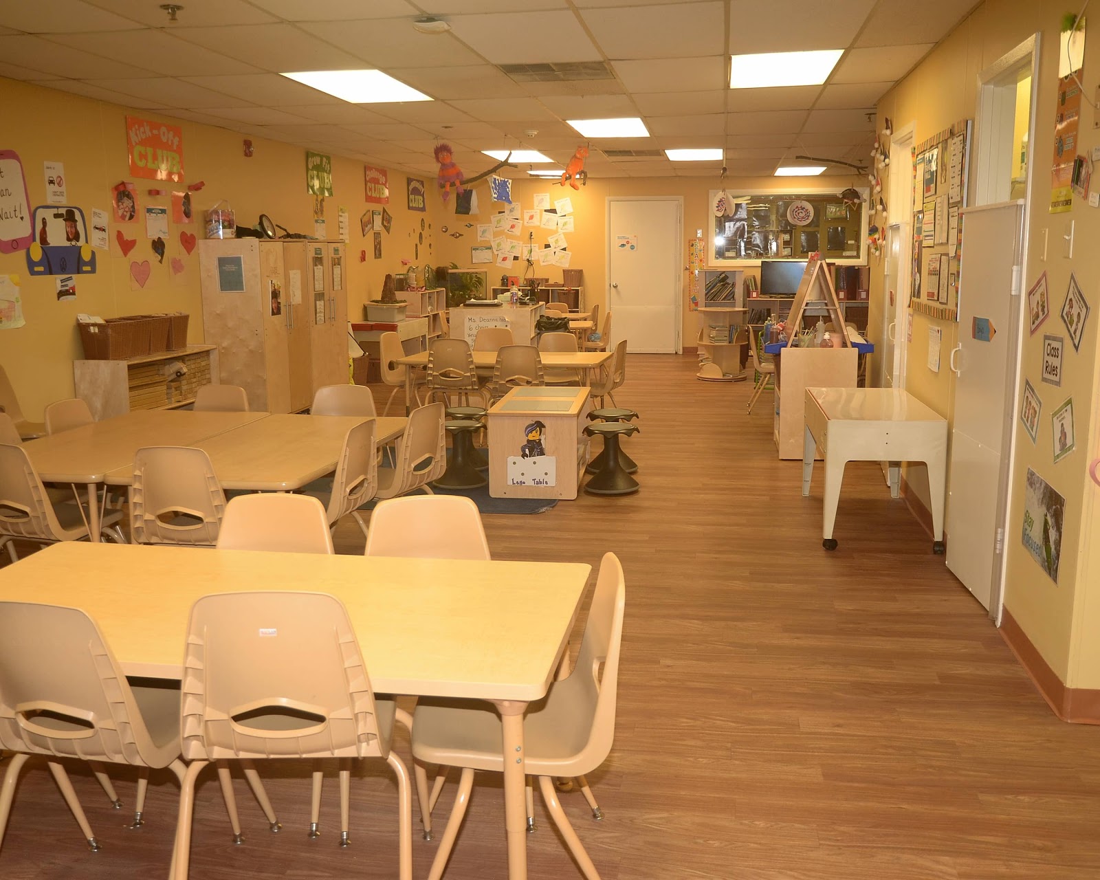 La Petite Academy on S. Western