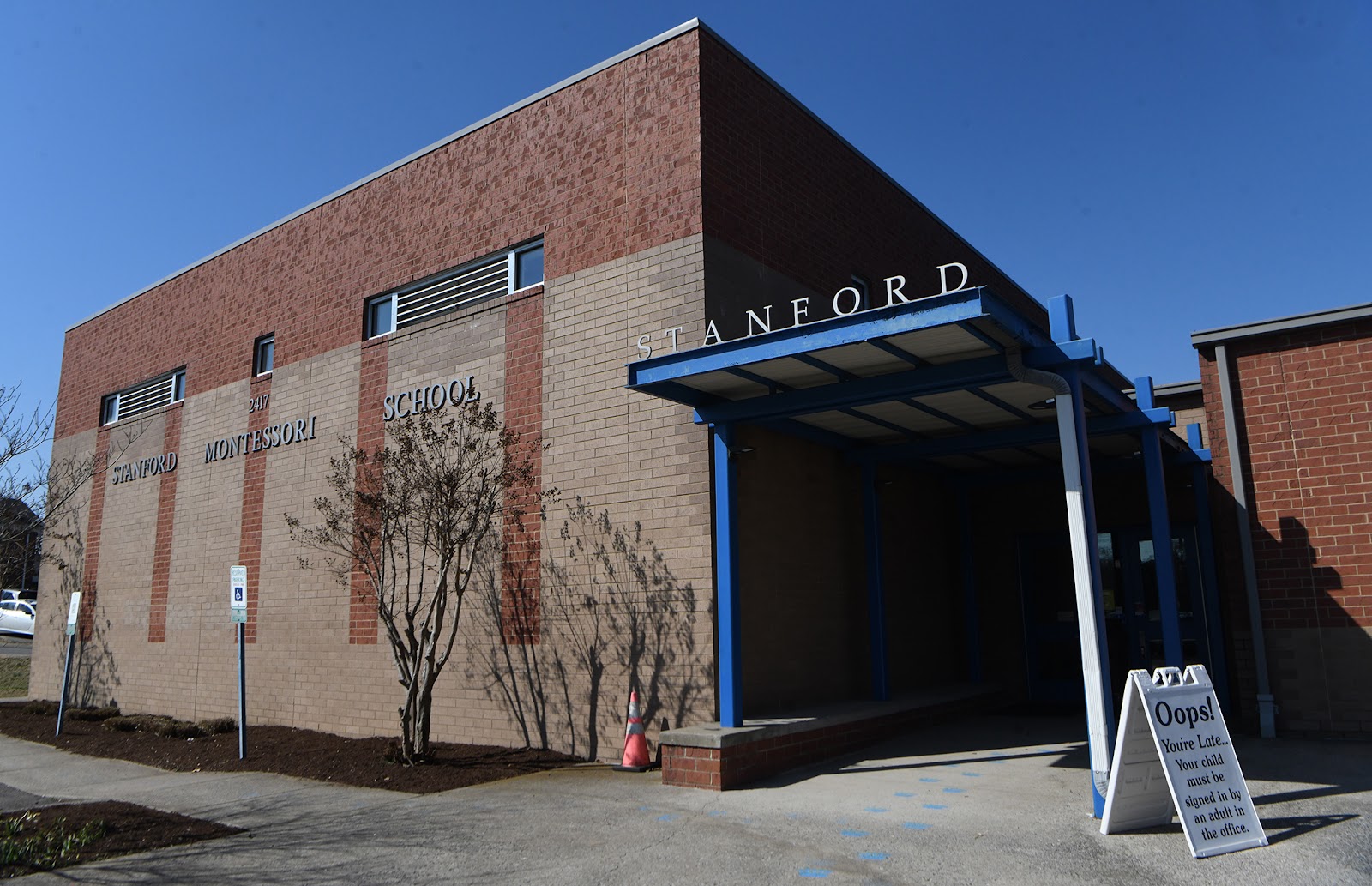 Stanford Montessori Elementary School