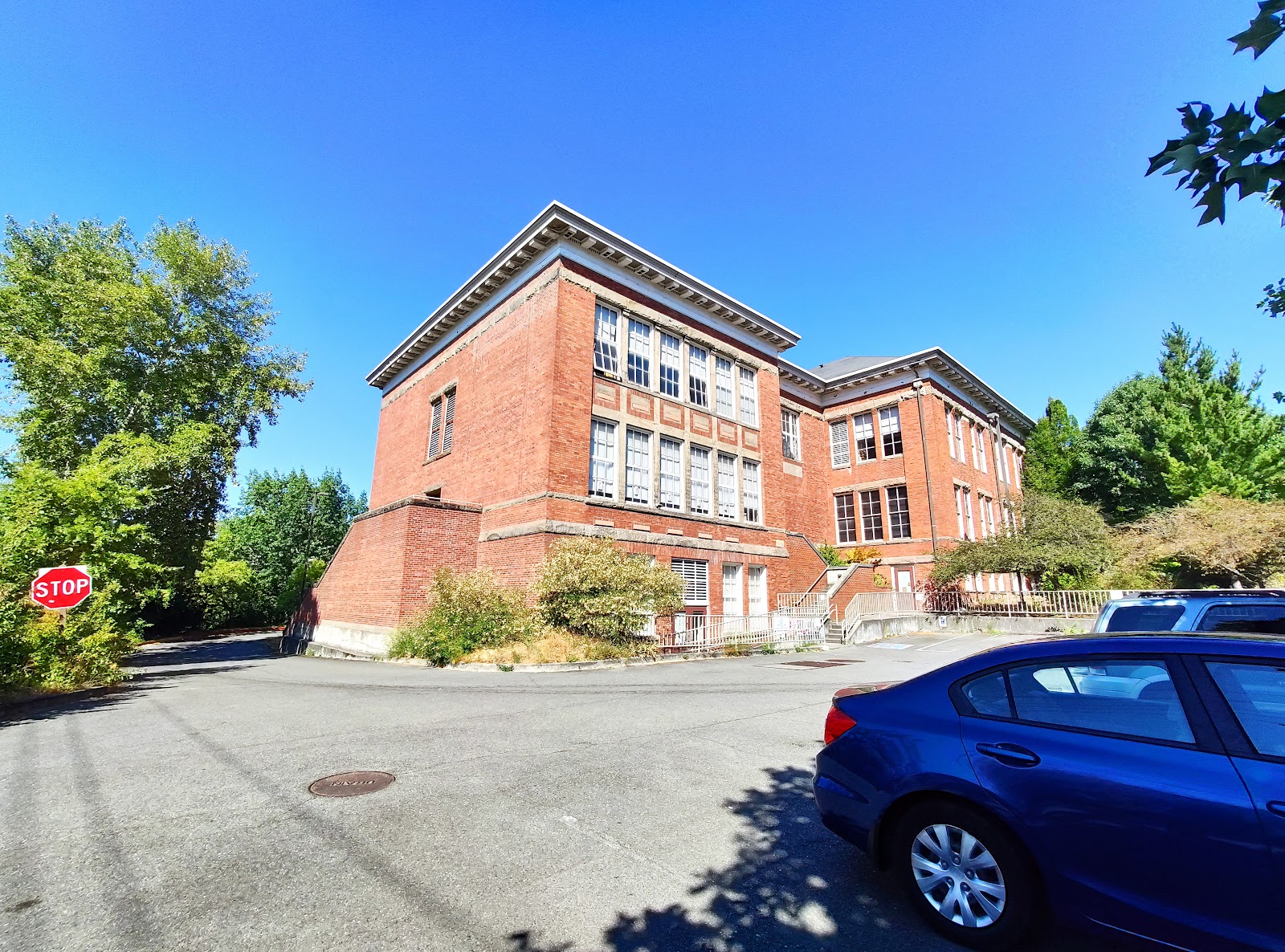B. F. Day Elementary School