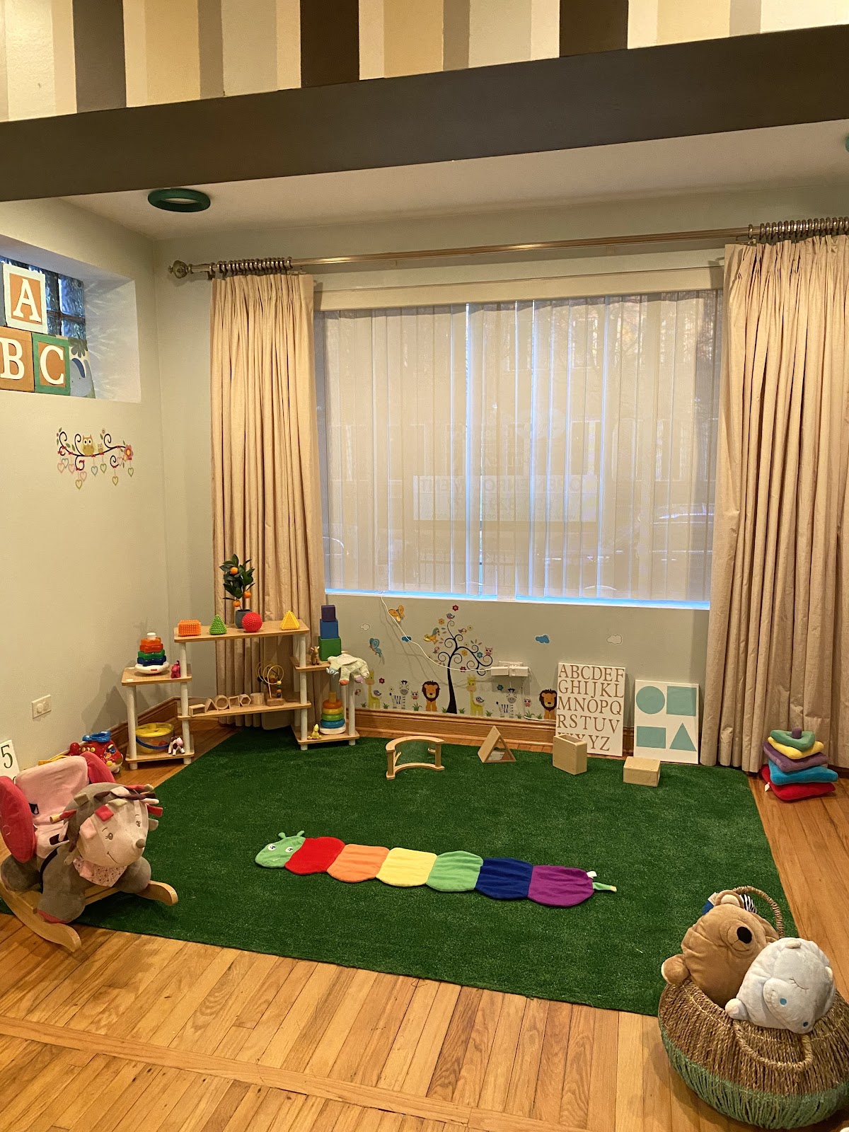 Quality Classroom Childcare + Preschool