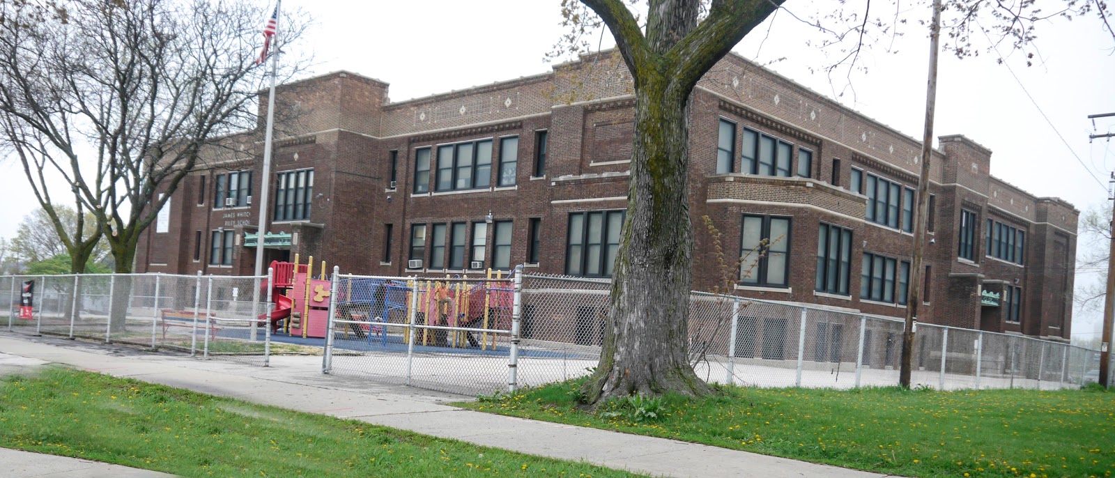 Riley Dual-Language Montessori