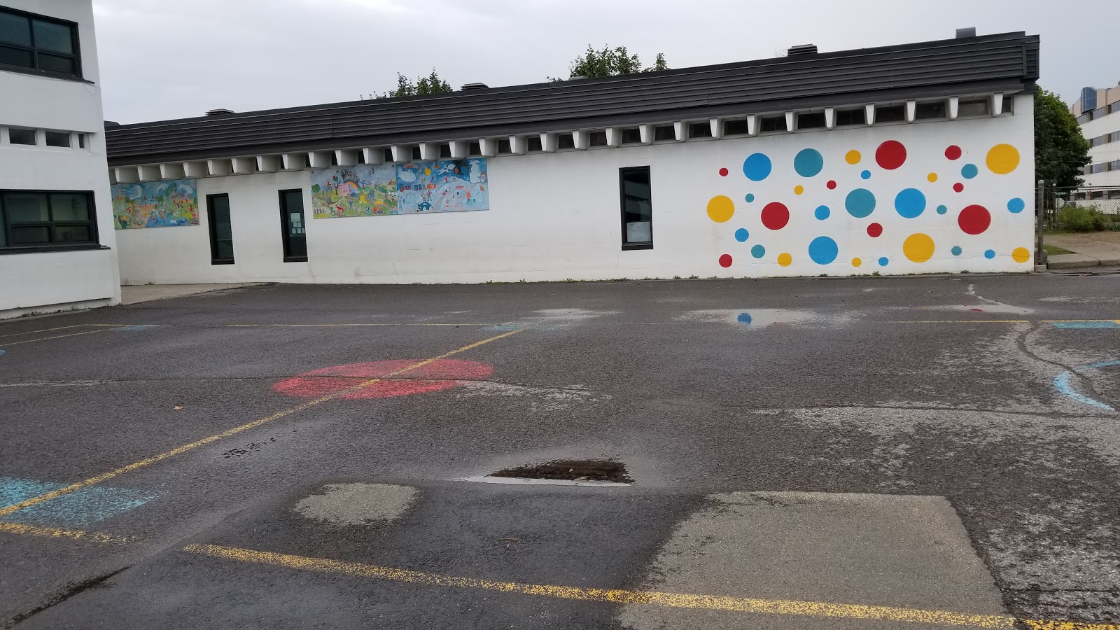 Saint-Mathieu Elementary School
