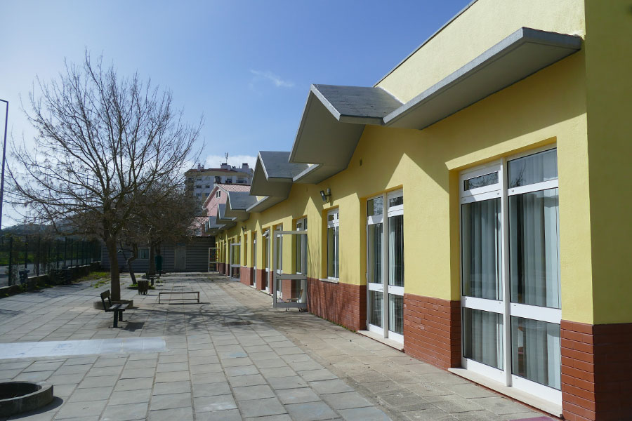Exterior view of Jardim de Infância da Messa preschool building
