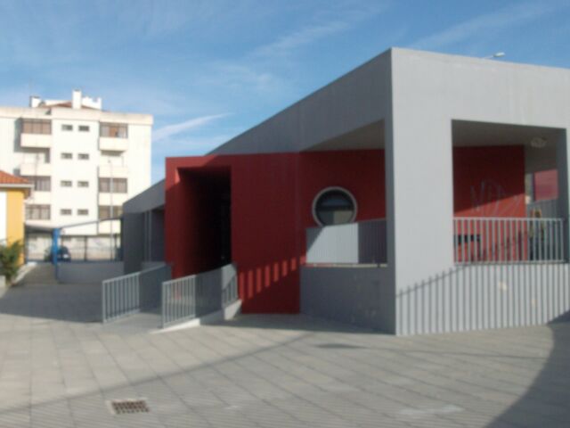 Jardim de Infância Cacém nº1 building exterior