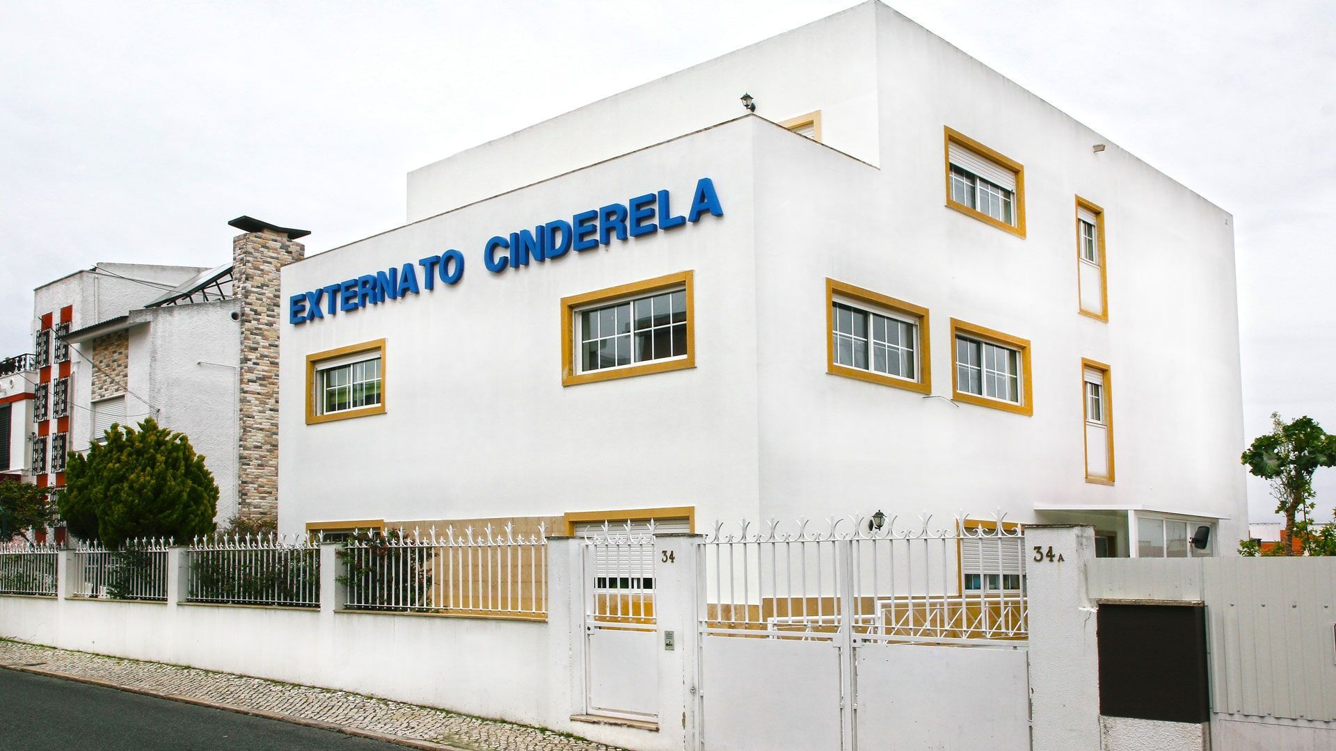 Externato Cinderela preschool building