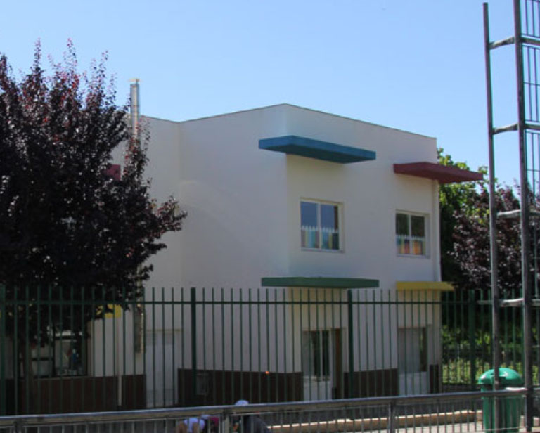 Alfragide Kindergarten building exterior