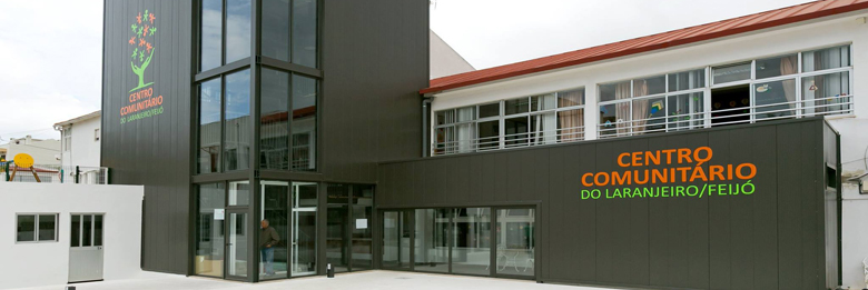 Exterior view of the Community Center of Social Promotion Laranjeiro-Feijó