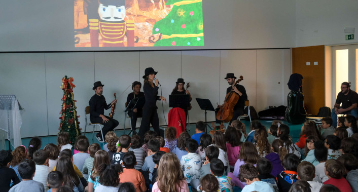 Preschool children enjoying a musical performance