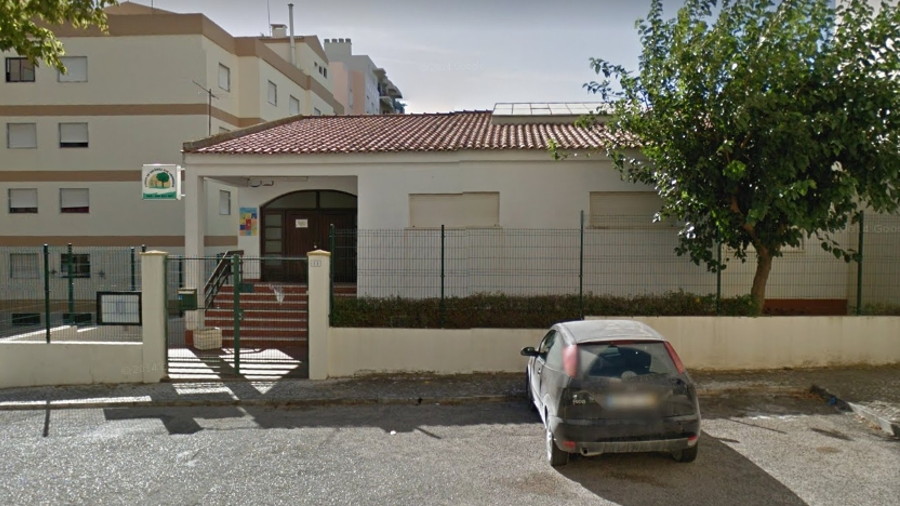 Exterior view of Jardim de Infância O Aquário preschool building