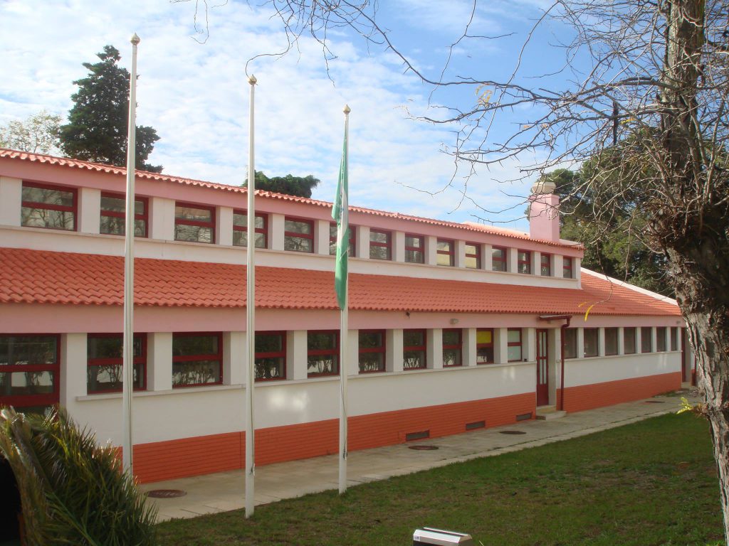 Creche & Jardim De Infância preschool building