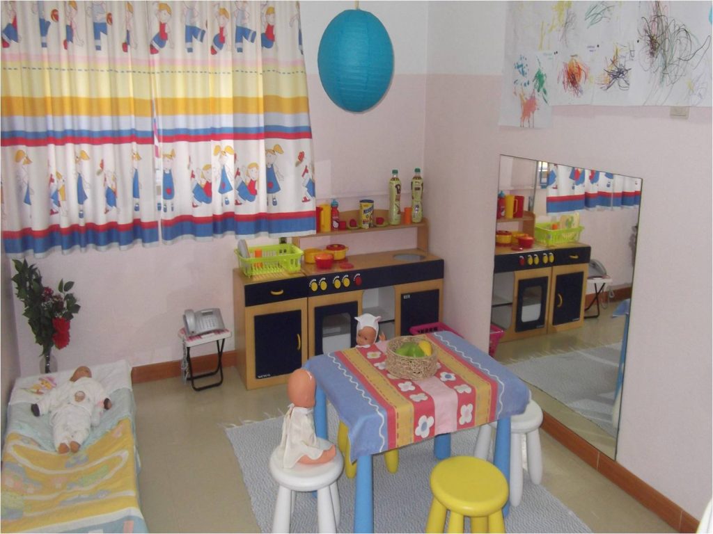 Preschool play kitchen and table area