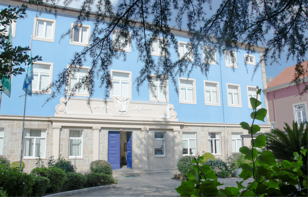 Colégio Teresiano Braga school building