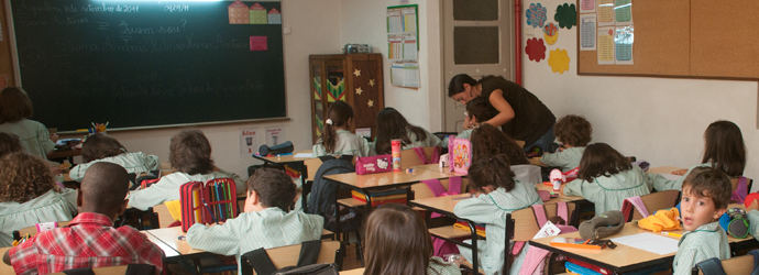 Preschool classroom at Externato Nossa Senhora da Apresentação with students engaged in learning activities